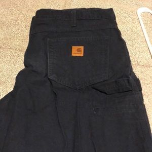 Men’s cargo style pants.